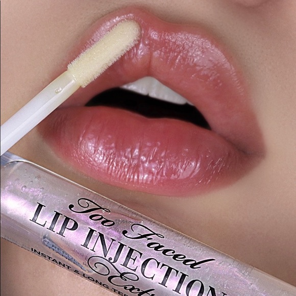 1 Too Faced Lip Injection Extreme Plumping Gloss - Picture 2 of 7